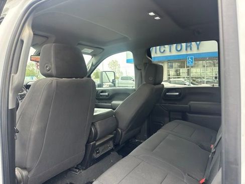 Used 2021 Chevrolet Silverado 2500 Custom w/ Custom Value Package AWD/4WD image 11