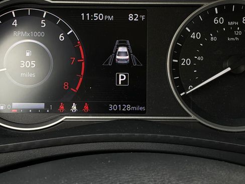 Used 2025 Nissan Versa SV FWD image 34