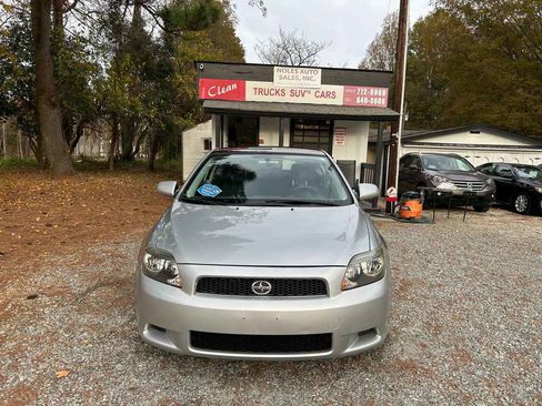 Used 2005 Scion tC image 2