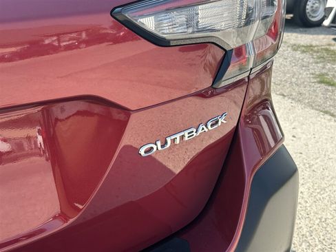 Used 2025 Subaru Outback Limited AWD/4WD image 34