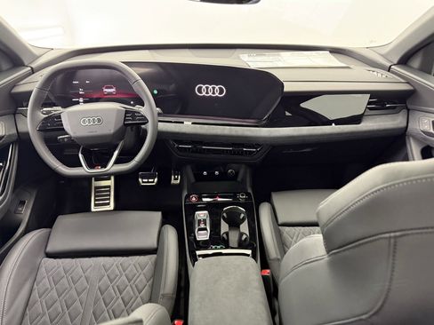 New 2025 Audi SQ6 e-tron Premium image 16