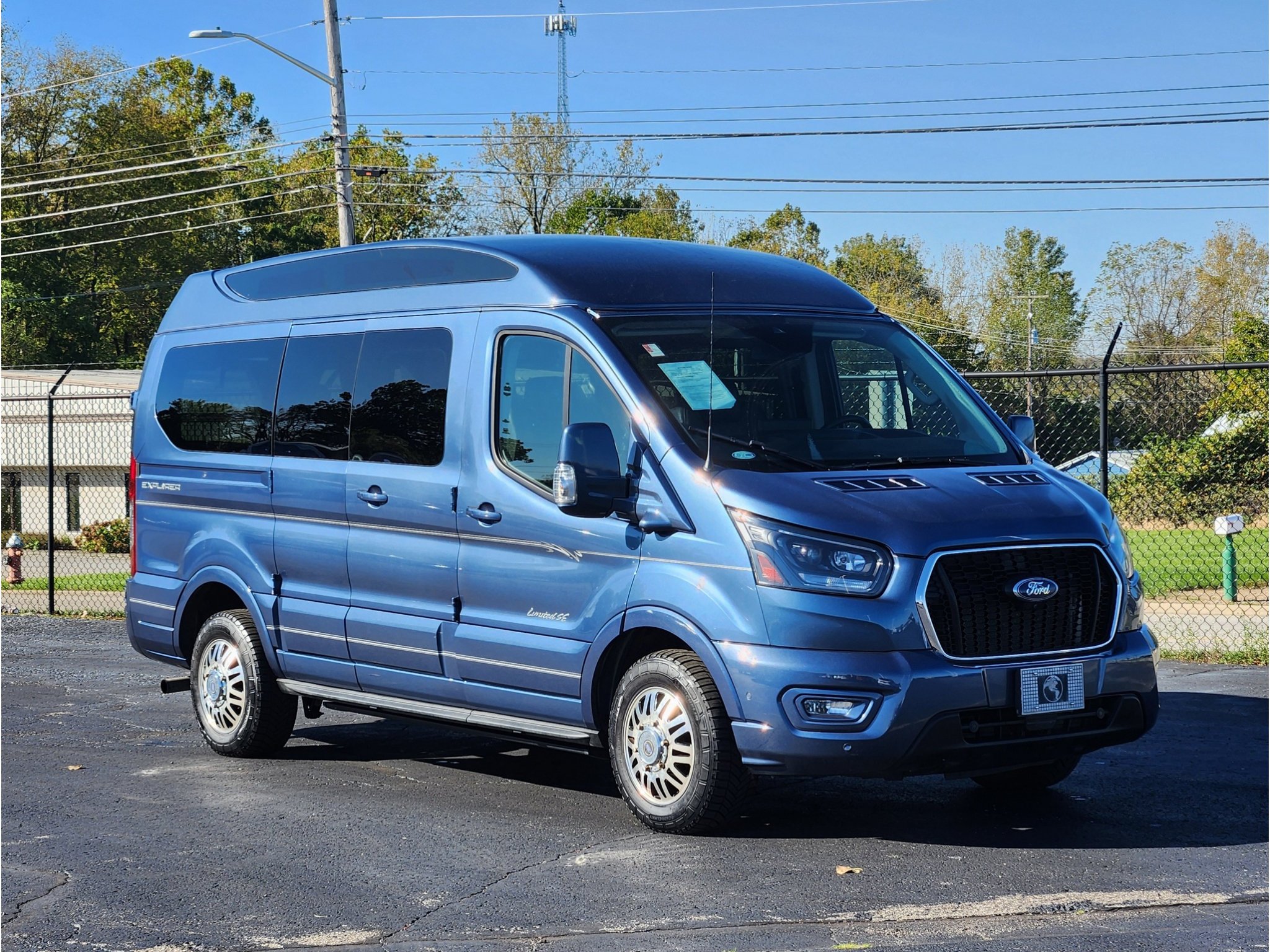 Used 2023 Ford Transit 150 Low Roof AWD image 9