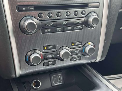 Used 2020 Nissan Pathfinder SL FWD image 30