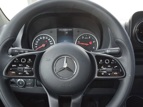 Used 2024 Mercedes-Benz Sprinter 2500 image 23