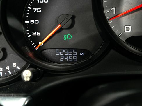 Used 2015 Porsche 911 Carrera S image 43