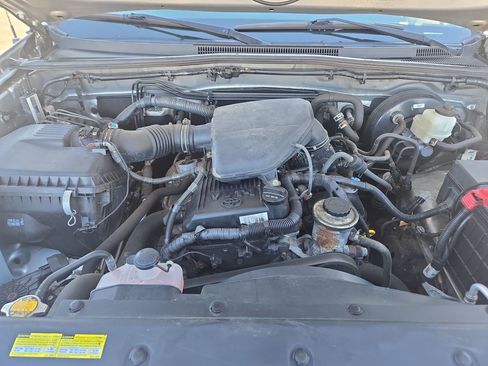 Used 2013 Toyota Tacoma 4x4 Access Cab w/ SR5 Pkg image 19