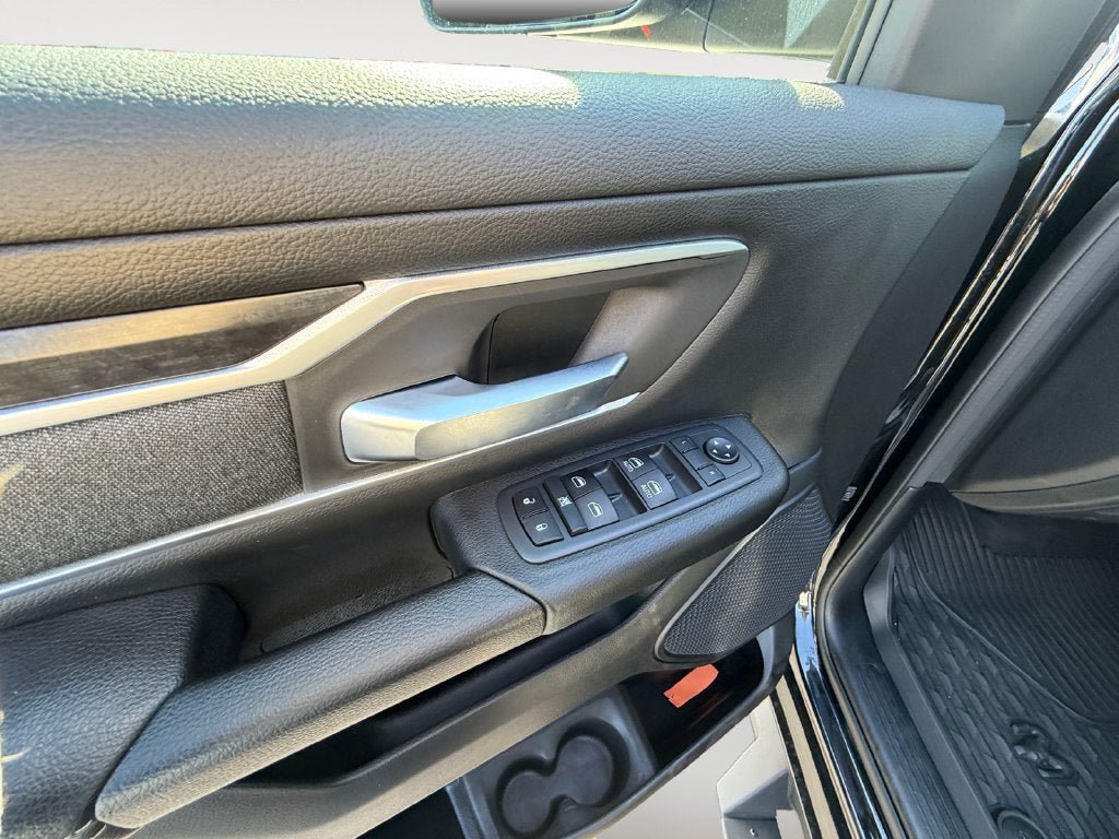 Used 2020 RAM 1500 Big Horn AWD/4WD image 22