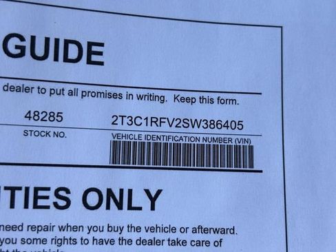 Used 2025 Toyota RAV4 XLE Premium FWD image 32