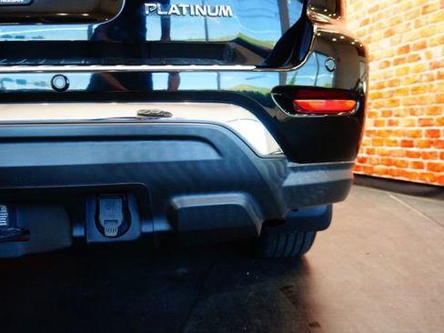 Used 2018 Nissan Pathfinder Platinum AWD/4WD image 85