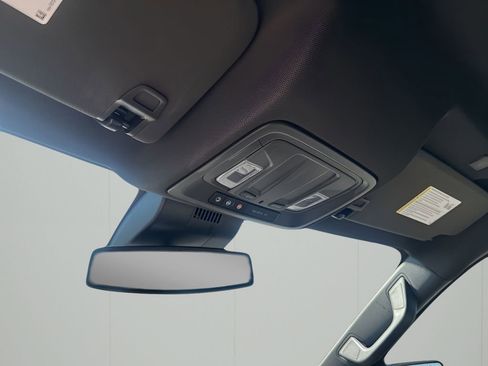 New 2026 GMC Sierra 1500 SLT w/ SLT Convenience Package image 33