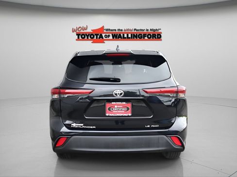 Used 2023 Toyota Highlander LE AWD/4WD image 10