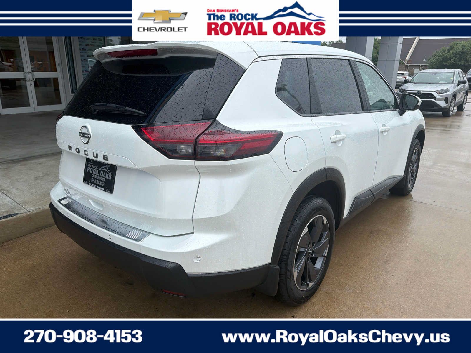 Used 2025 Nissan Rogue SV FWD image 6