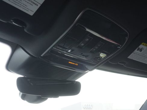 New 2025 Land Rover Range Rover Sport SE image 16