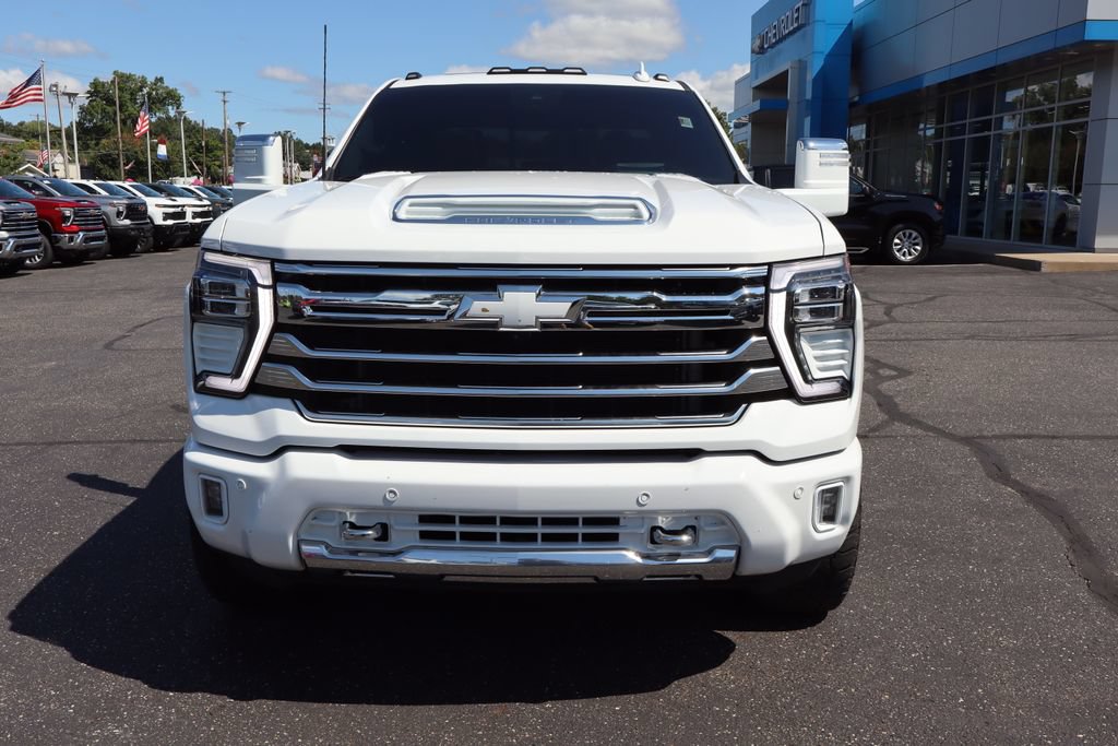 Used 2025 Chevrolet Silverado 2500 High Country w/ Technology Package AWD/4WD image 30