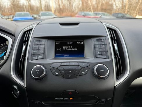 Used 2017 Ford Edge SEL image 32