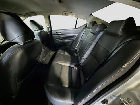 Used 2019 Nissan Altima 2.5 SR FWD image 22