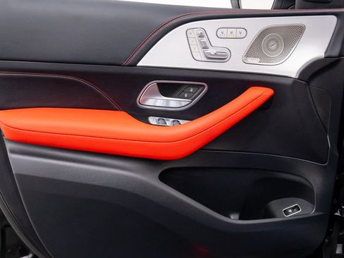 Certified 2025 Mercedes-Benz GLE 53 AMG GLE 53 AMG image 13