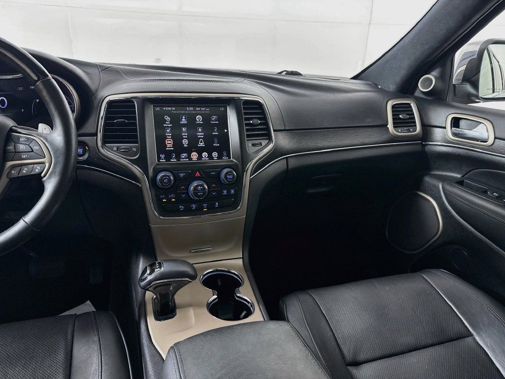Used 2014 Jeep Grand Cherokee Summit AWD/4WD image 28