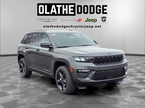 New 2025 Jeep Grand Cherokee Limited w/ Black Appearance Package image 29