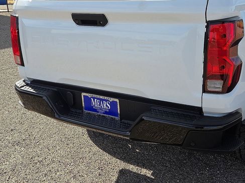 Used 2025 Chevrolet Colorado W/T w/ WT Convenience Package II image 16