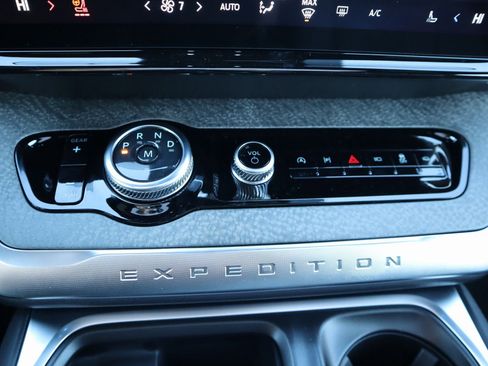 New 2026 Ford Expedition Tremor image 9