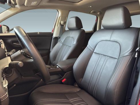 Certified 2024 Honda HR-V EX-L image 5