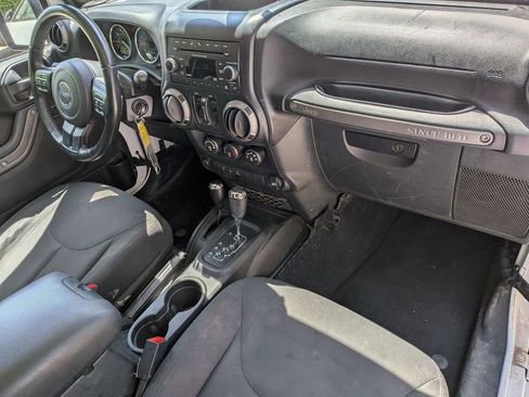 Used 2016 Jeep Wrangler Unlimited Sport w/ Quick Order Package 24S AWD/4WD image 32