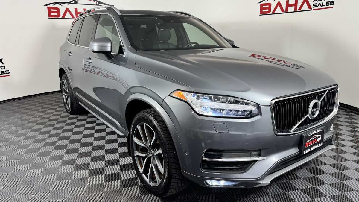 Used 2018 Volvo XC90 T6 Momentum w/ Convenience Package AWD/4WD image 11