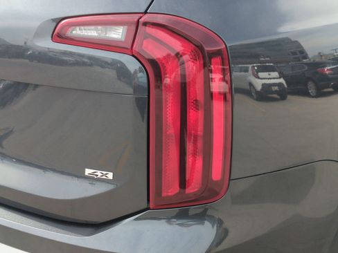 Certified 2023 Kia Telluride S w/ S Sunroof Package AWD/4WD image 11