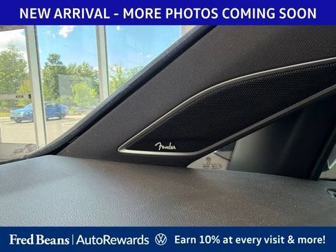 Used 2019 Volkswagen Golf R 4-Door AWD/4WD image 15
