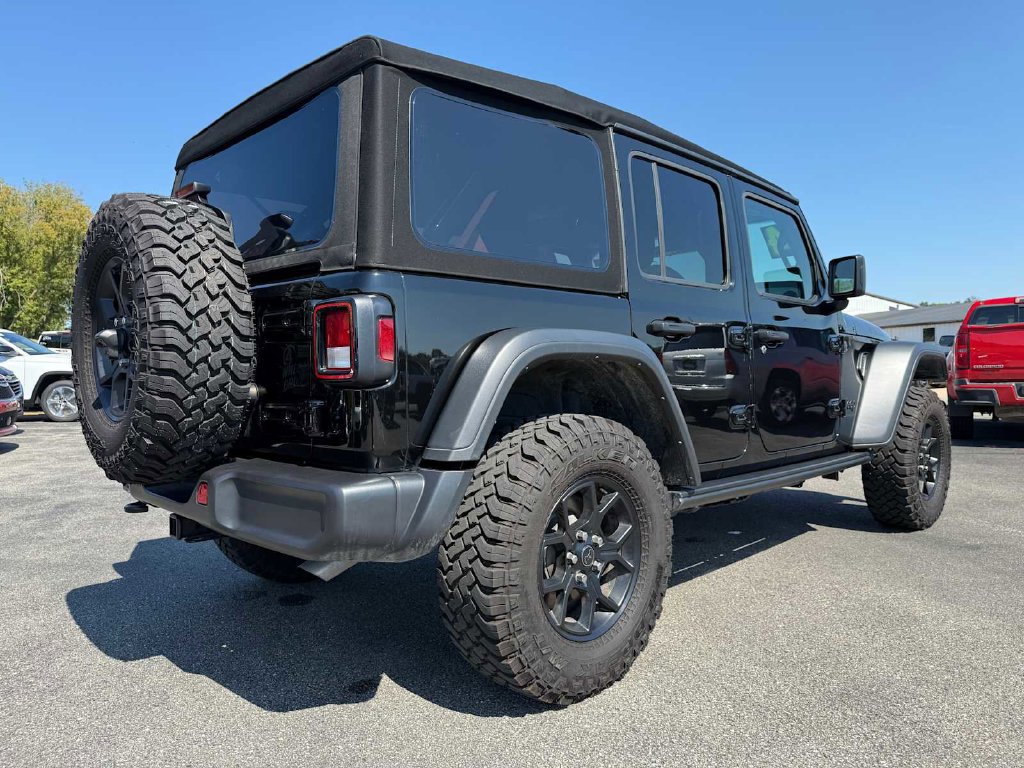 Used 2024 Jeep Wrangler Unlimited Sport AWD/4WD image 7