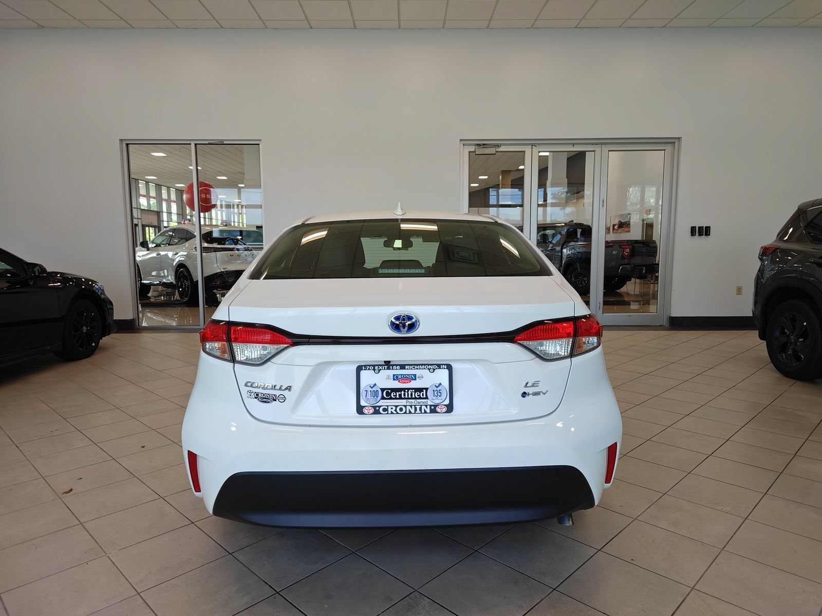 Used 2025 Toyota Corolla LE FWD image 4