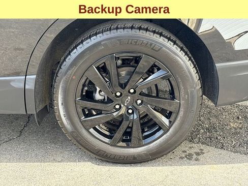 Used 2024 Chevrolet Equinox LS w/ LS Convenience Package AWD/4WD image 9
