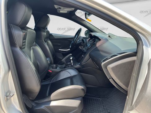 Used 2014 Ford Focus ST w/ Equipment Group 202A FWD image 17