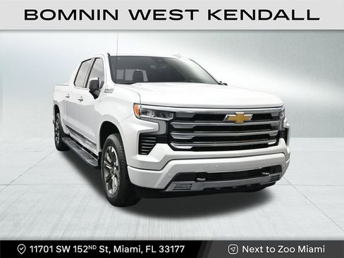 Used 2023 Chevrolet Silverado 1500 High Country w/ Technology Package image 7