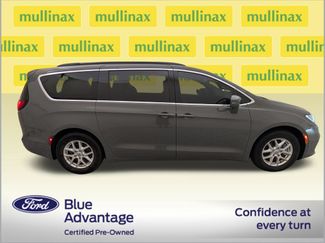 Used 2022 Chrysler Pacifica Touring-L FWD video 2