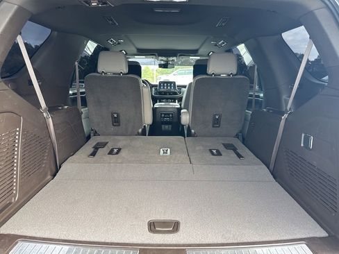Used 2021 Chevrolet Tahoe Z71 w/ Rear Media and Nav Package AWD/4WD image 9