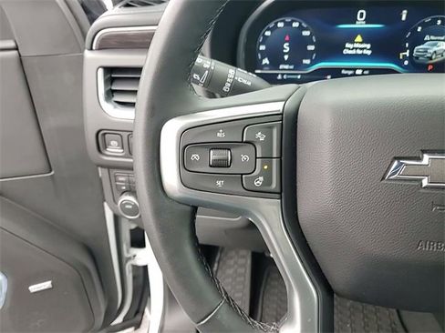 Certified 2023 Chevrolet Tahoe Z71 w/ Luxury Package image 15