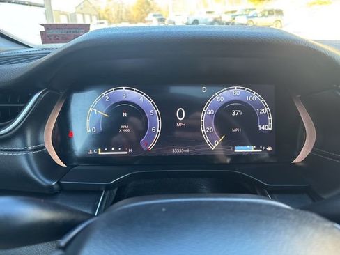 Used 2023 Jeep Grand Cherokee Altitude image 17