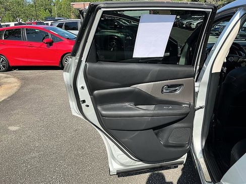 Certified 2023 Nissan Murano SL w/ SL Moonroof Package FWD image 22