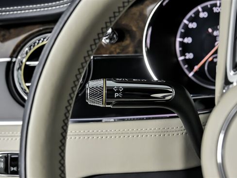 Used 2021 Bentley Continental GT AWD/4WD image 28