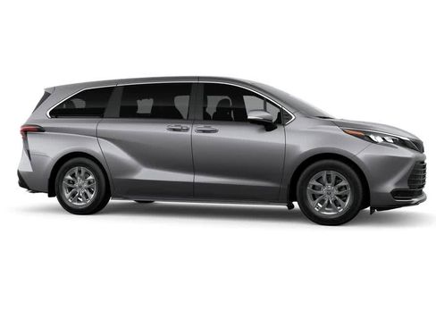 New 2026 Toyota Sienna LE image 13