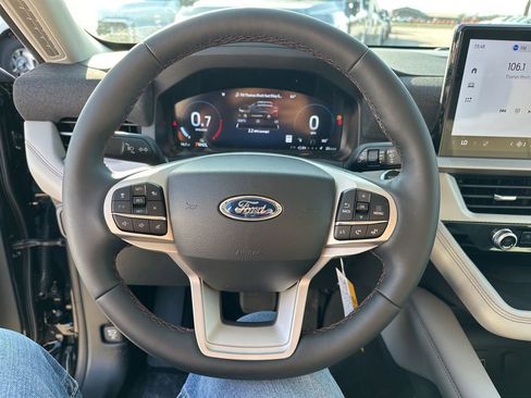 New 2026 Ford Explorer Active w/ Active Comfort Package image 17