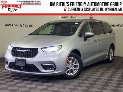 Used 2023 Chrysler Pacifica Touring-L
