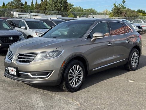 Used 2017 Lincoln MKX Select w/ Select Plus Package AWD/4WD image 1