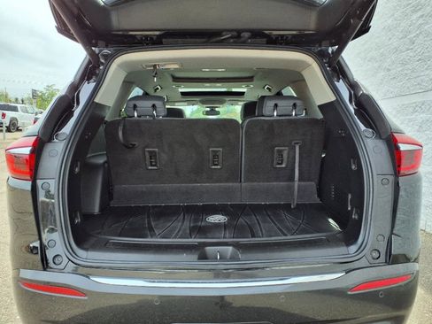 Used 2020 Buick Enclave Essence w/ Sport Touring Edition image 9