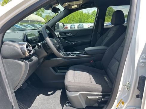 New 2026 Chevrolet Equinox LT AWD/4WD image 10