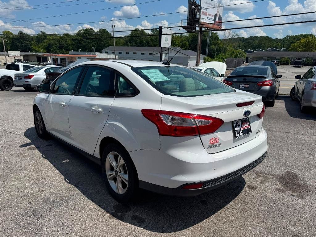 Used 2013 Ford Focus SE FWD image 6