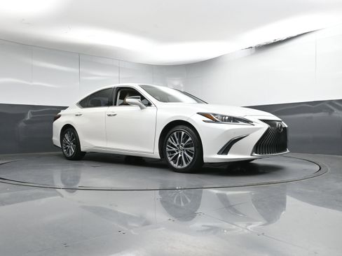 Used 2021 Lexus ES 350 w/ Premium Package image 28