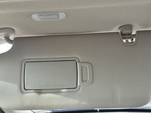 Used 2022 Nissan Pathfinder SV FWD image 29